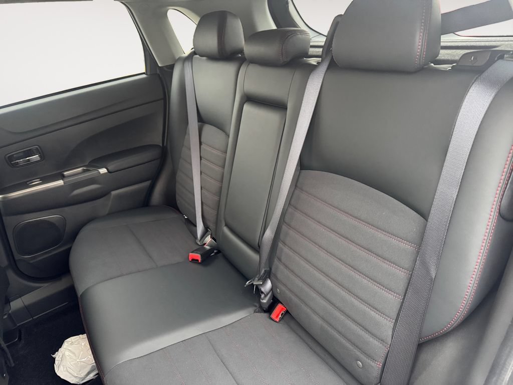 New 2026 Mitsubishi Outlander Sport SE AWD/4WD image 13