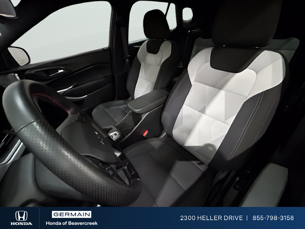 Used 2024 Chevrolet Trax RS w/ Driver Confidence Package FWD image 22