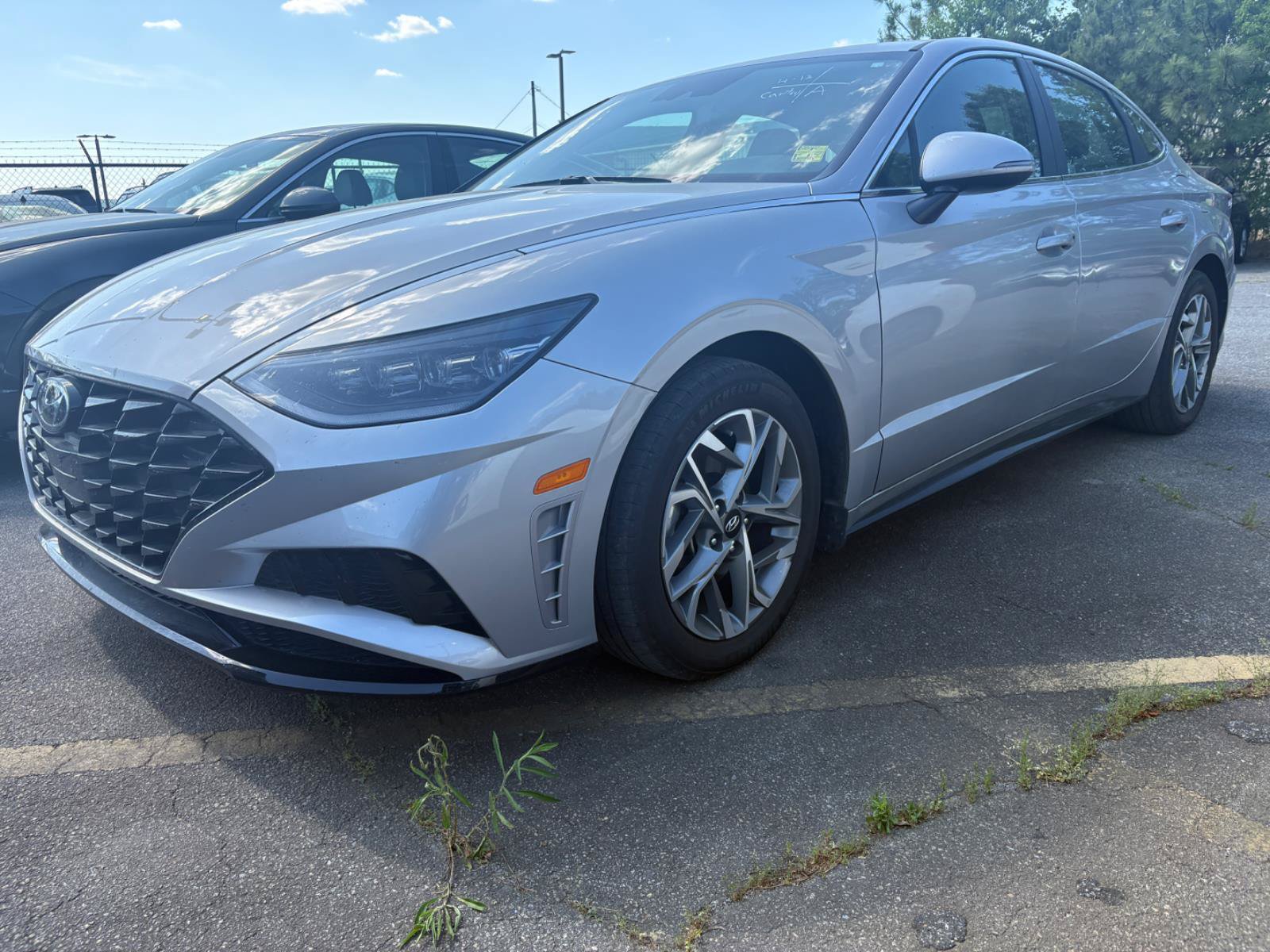 Used 2023 Hyundai Sonata SEL w/ Preferred Accessory Package FWD image 1