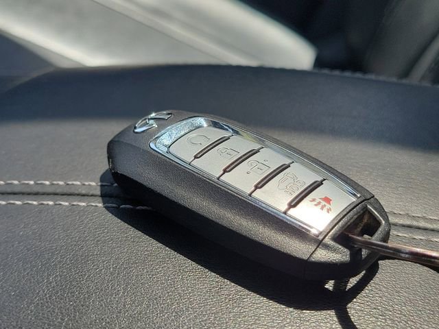 Used 2023 INFINITI QX60 Luxe w/ Performance Audio Package image 36