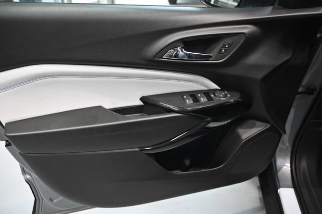 New 2026 Chevrolet Trax LT w/ Sunroof Package FWD image 26
