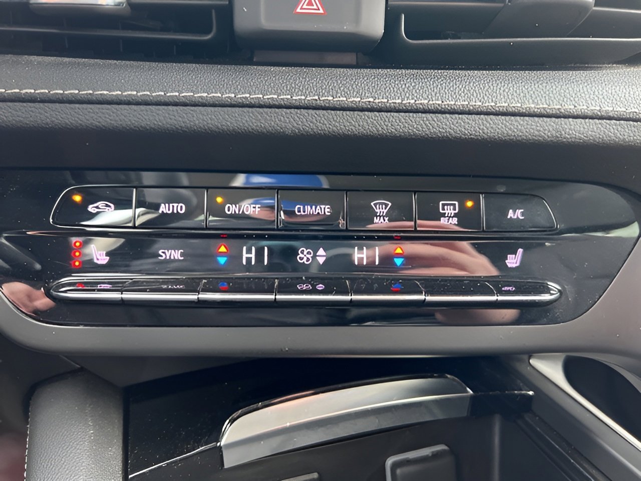 Used 2023 Buick Envision Preferred w/ Sport Touring Package image 13