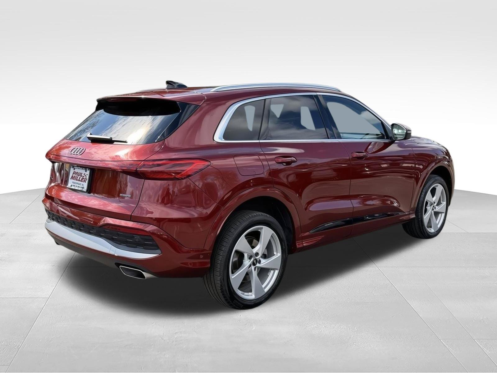 Certified 2025 Audi Q5 Premium w/ Premium Plus AWD/4WD image 9