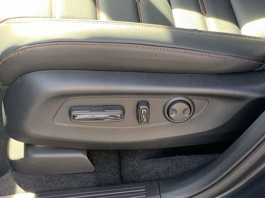 Used 2025 Honda CR-V Sport-L image 13