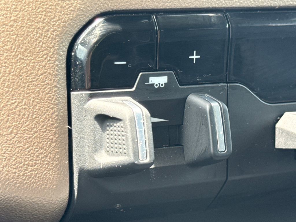 Used 2022 RAM 1500 Laramie AWD/4WD image 30