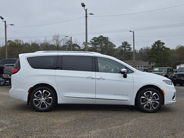 New 2026 Chrysler Pacifica Pinnacle image 5