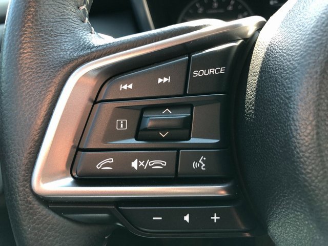 Used 2023 Subaru Legacy Limited image 3