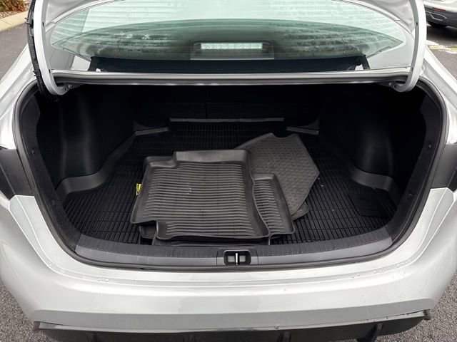 Used 2024 Toyota Corolla SE w/ SE Premium Package image 30