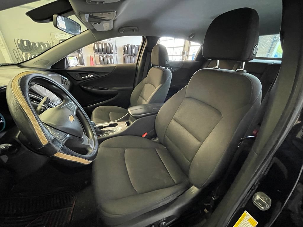 Used 2021 Chevrolet Malibu LT FWD image 22