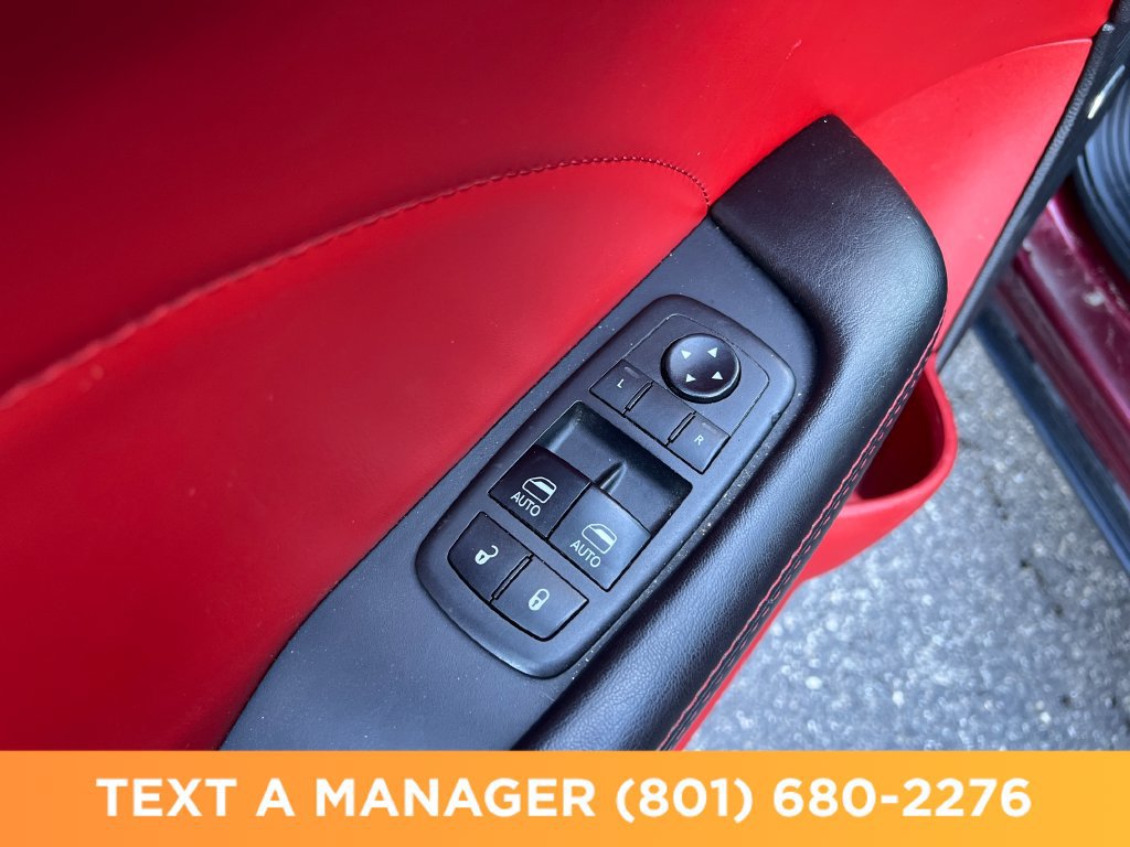 Used 2019 Dodge Challenger SXT w/ Plus Package RWD image 12
