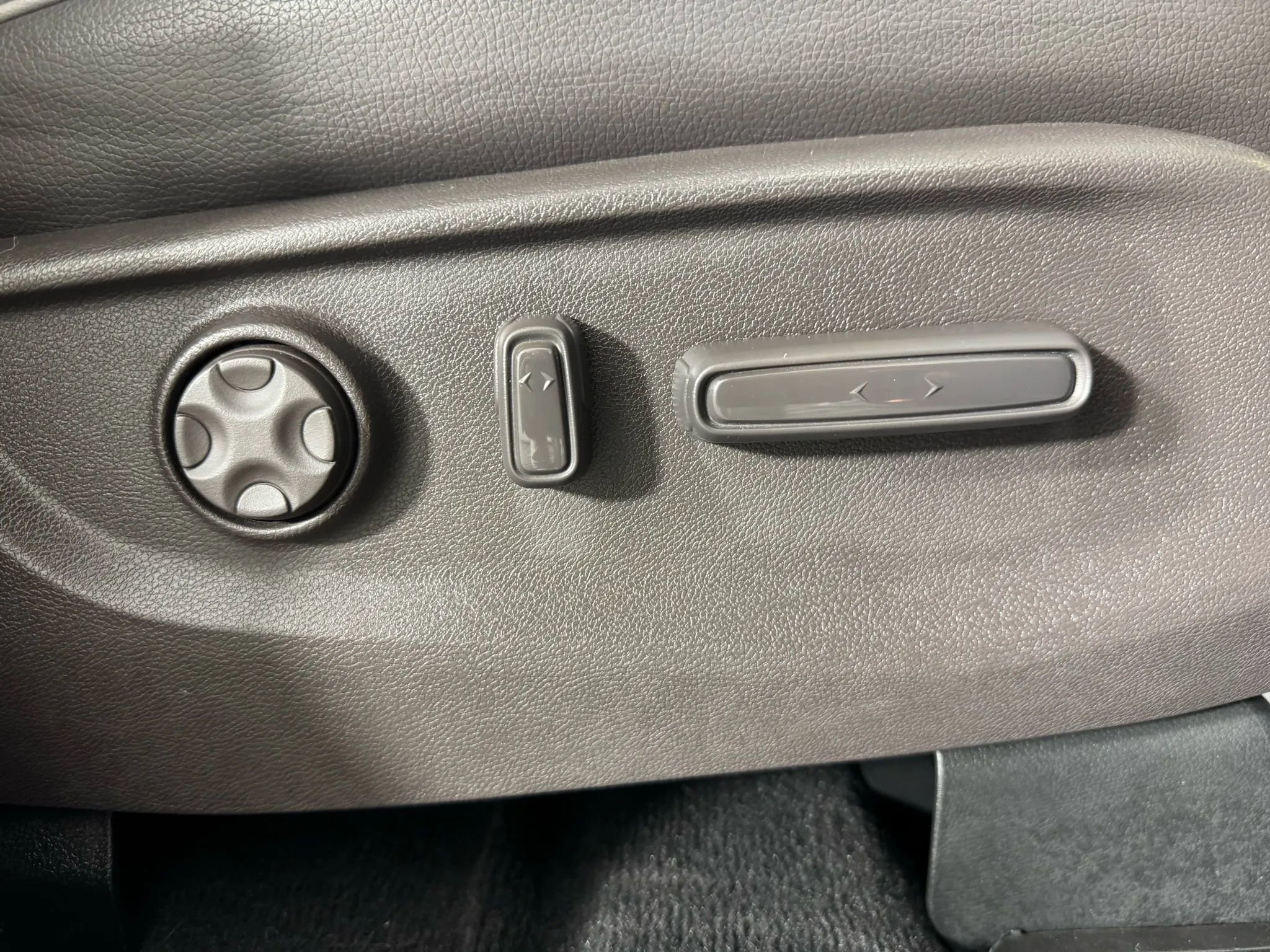 Used 2024 Honda Odyssey Elite image 38