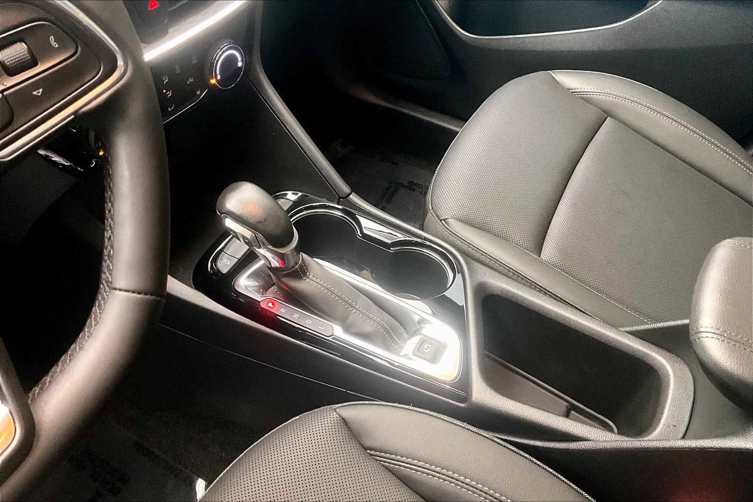 Used 2024 Buick Encore GX Sport Touring w/ Comfort Package image 15