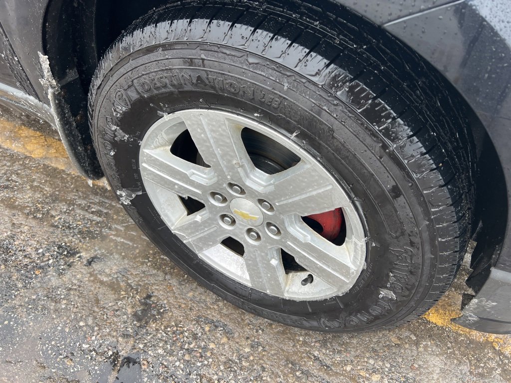 Used 2011 Chevrolet Traverse LT image 11