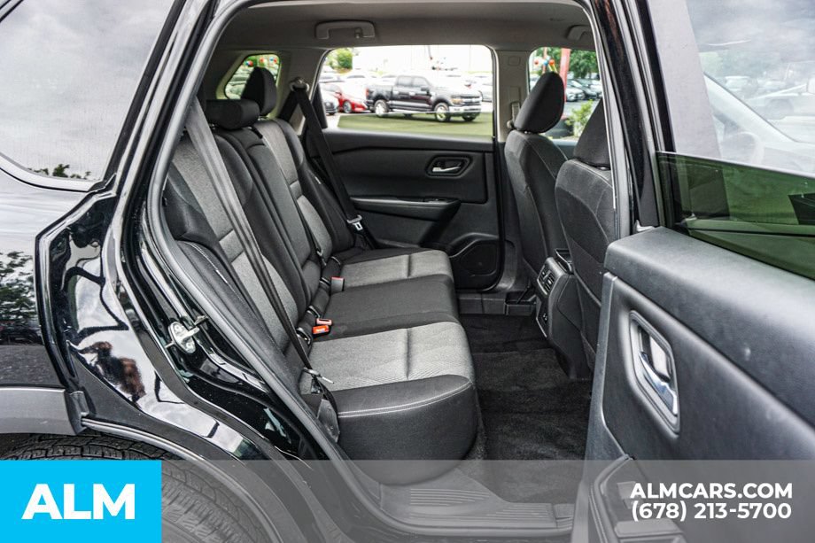 Used 2024 Nissan Rogue SV FWD image 21