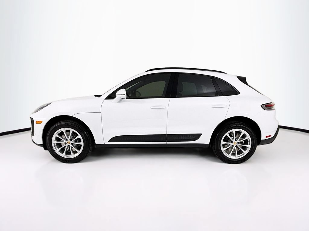 New 2026 Porsche Macan AWD/4WD image 2