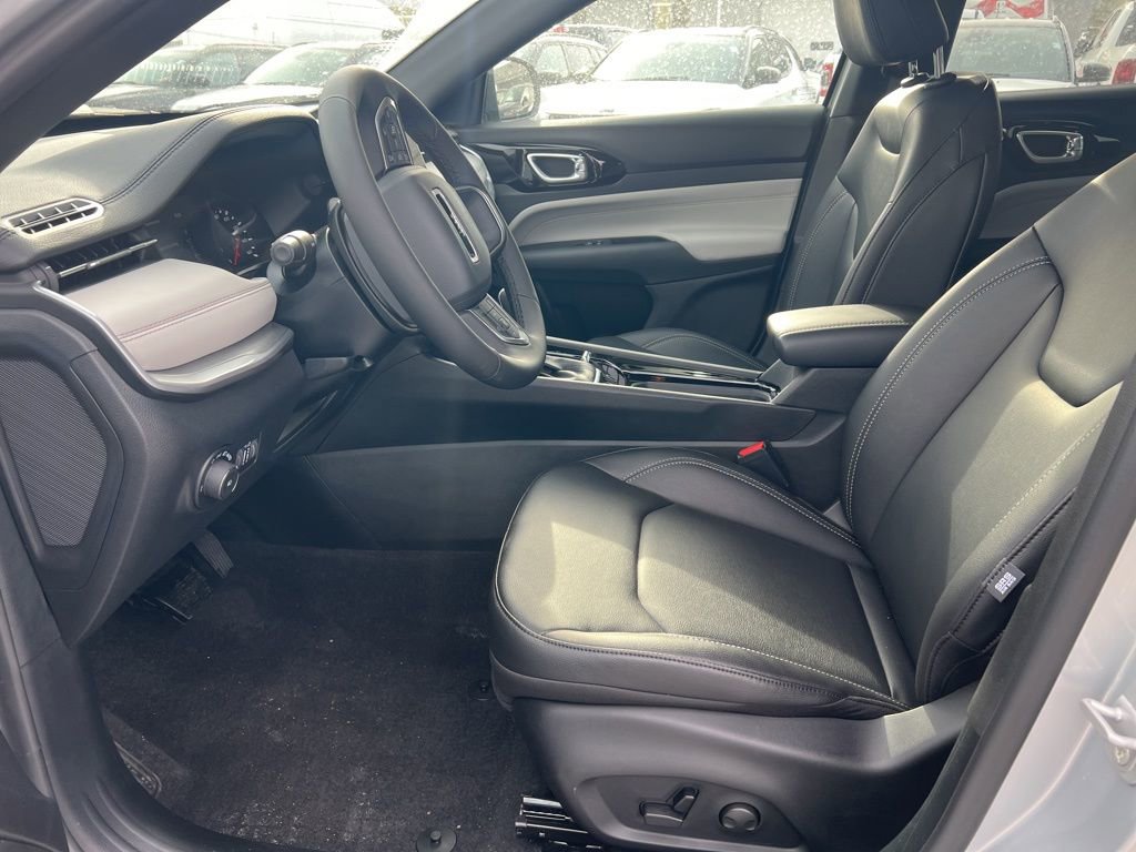 New 2026 Jeep Compass Limited image 20