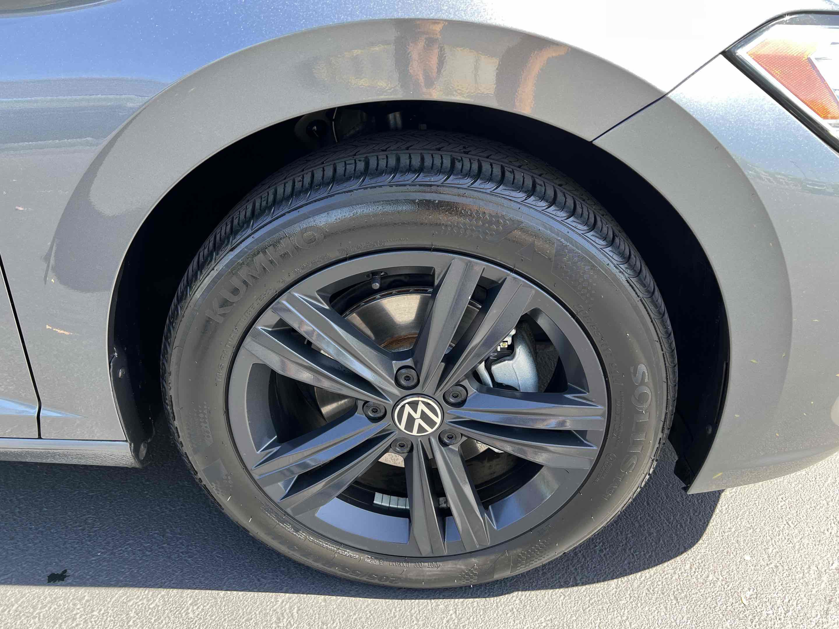 Used 2023 Volkswagen Jetta SE w/ Panoramic Sunroof Package FWD image 71