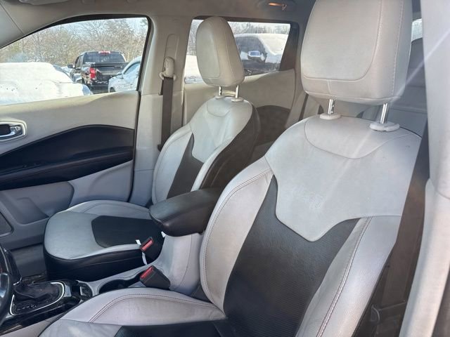 Used 2020 Jeep Compass Limited image 12