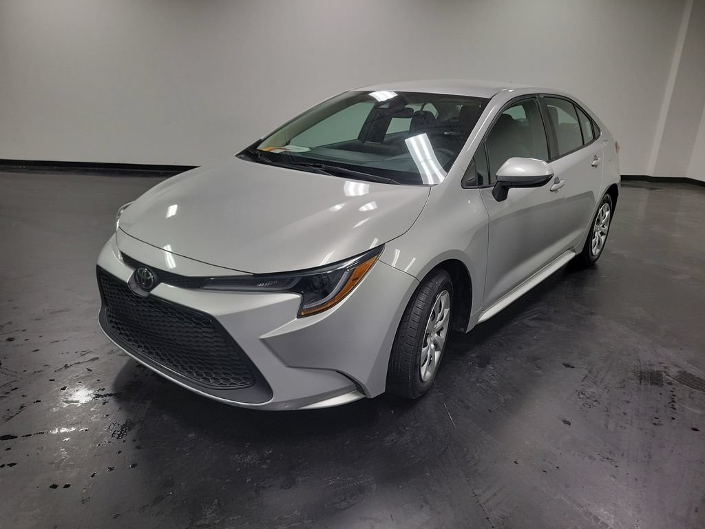 Used 2022 Toyota Corolla LE FWD image 4