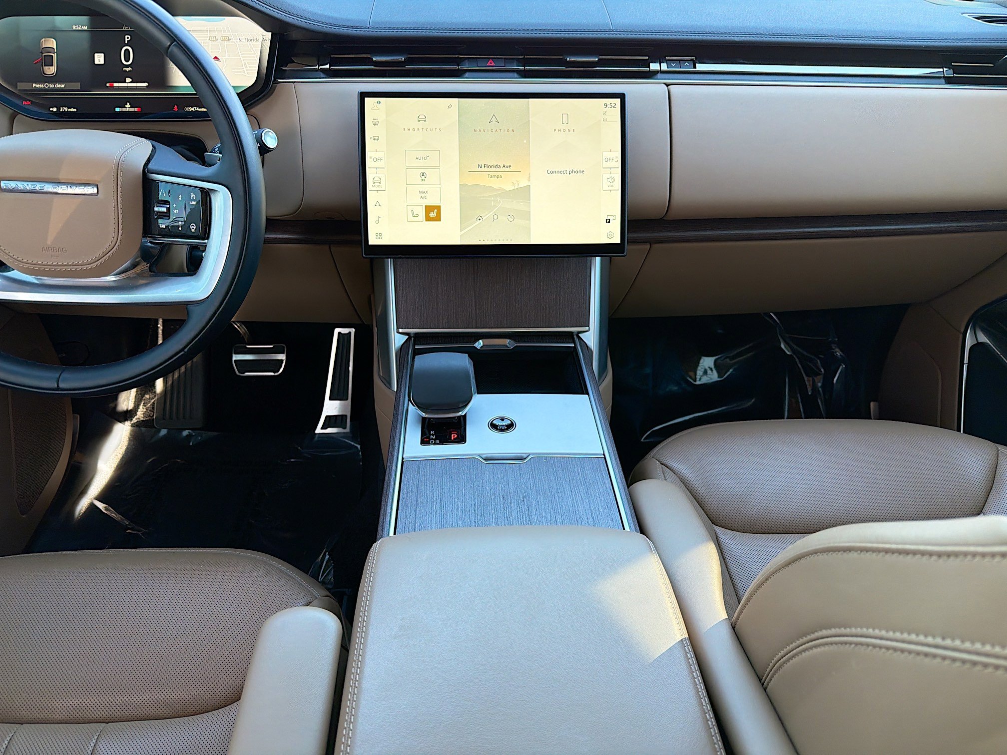 Used 2025 Land Rover Range Rover SE image 18