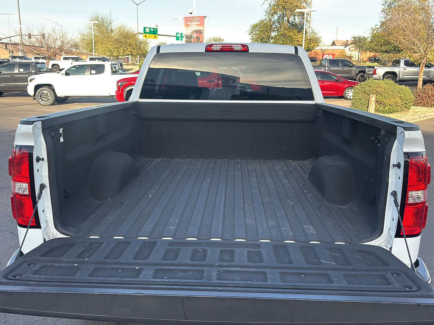 Used 2017 GMC Sierra 1500 4x4 Double Cab w/ Sierra Convenience Package image 18