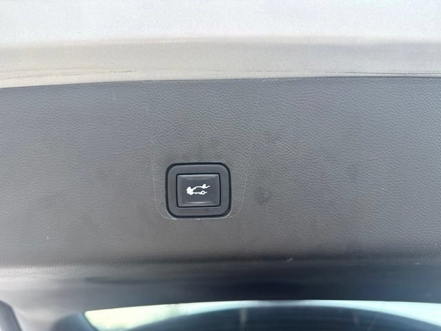Used 2022 Chevrolet Traverse LT AWD/4WD image 31