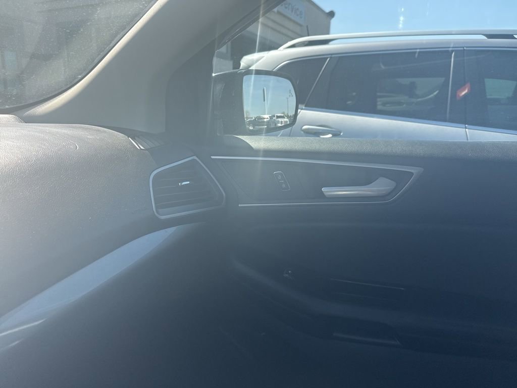 Used 2019 Ford Edge SEL w/ Equipment Group 201A image 15