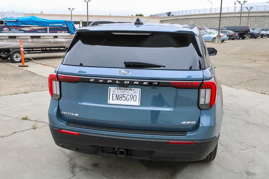 Used 2026 Ford Explorer Active AWD/4WD image 8