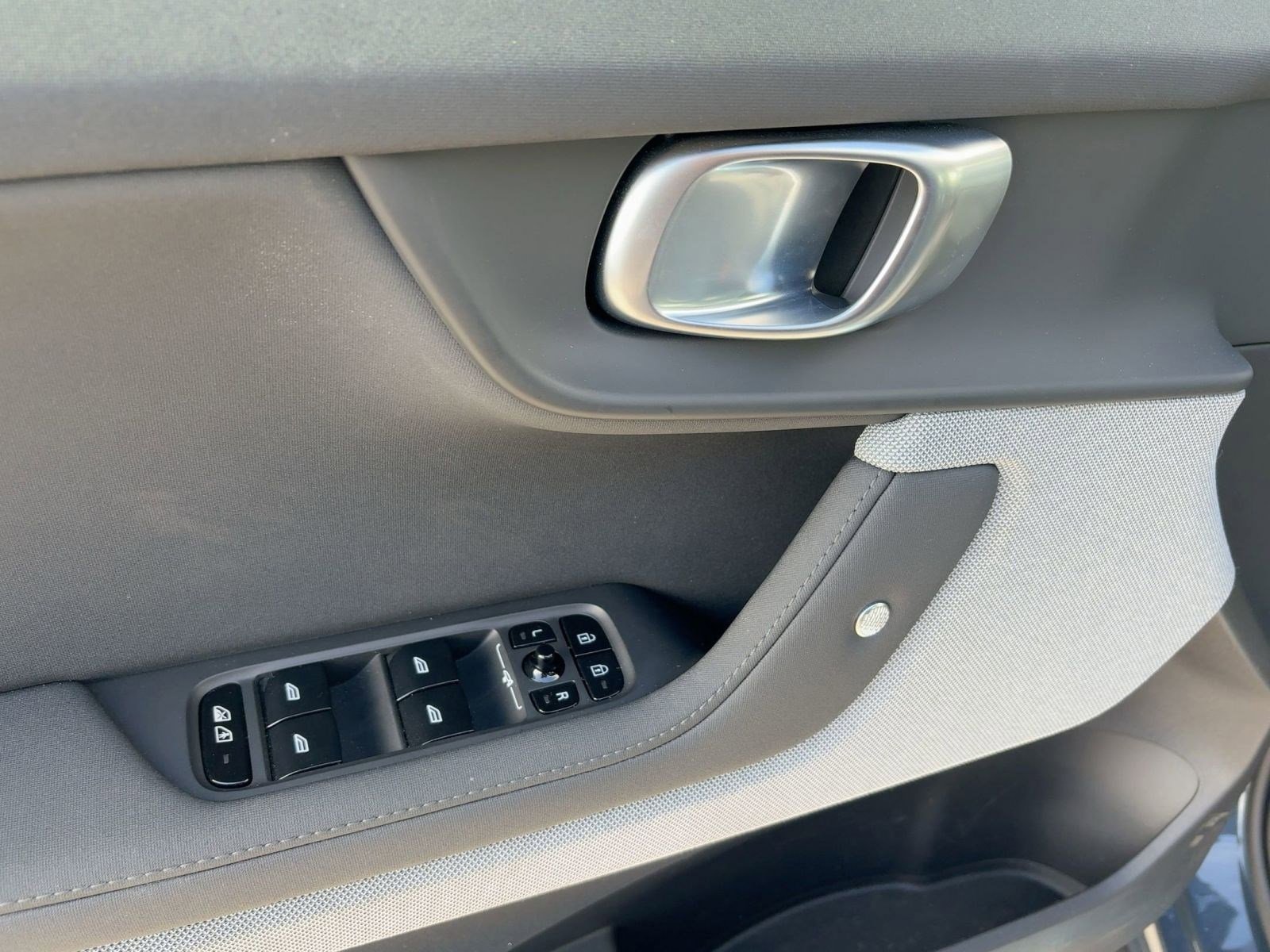 Used 2023 Polestar Polestar 2 Long Range Dual Motor w/ Pilot Pack image 13