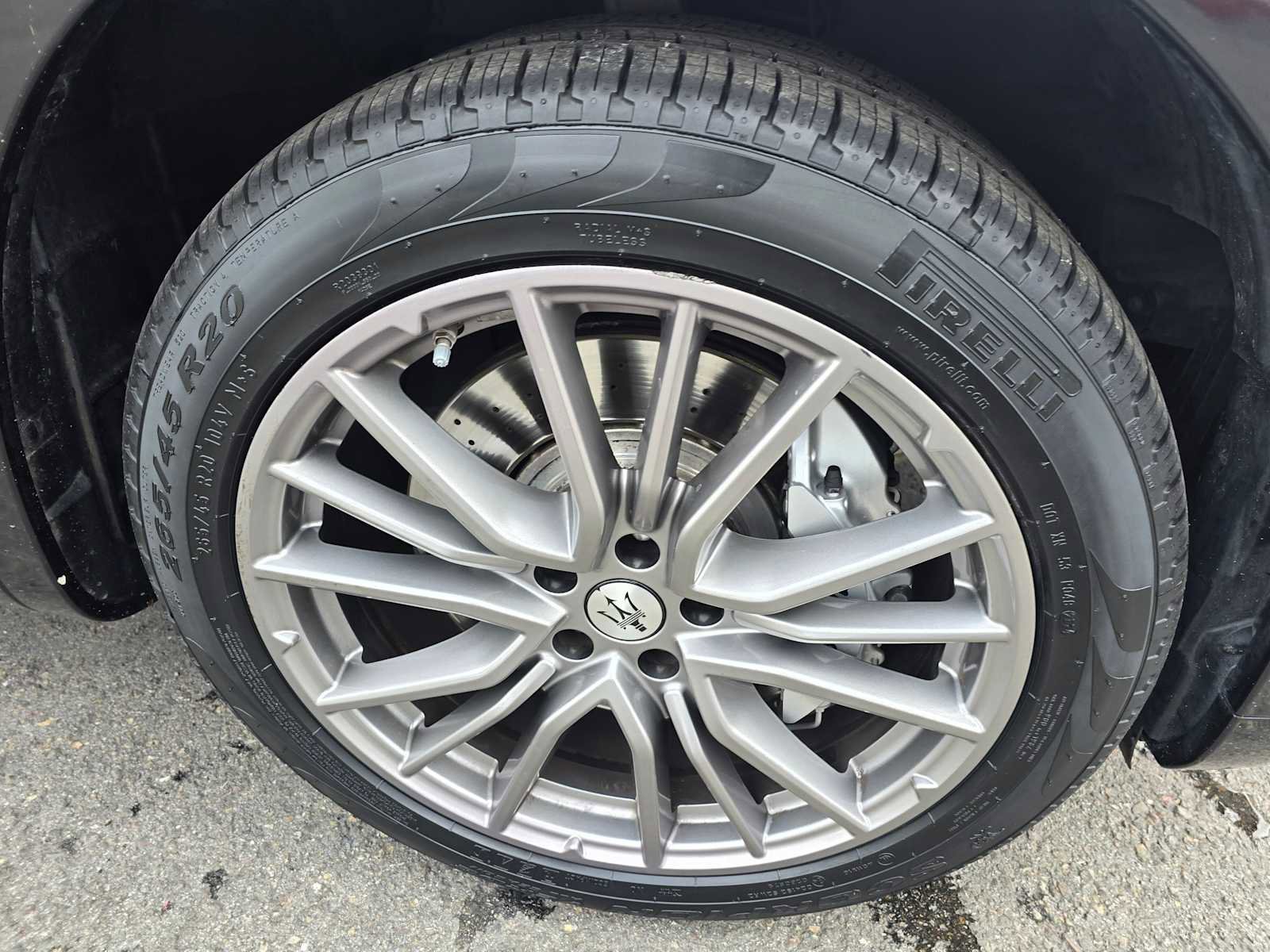 Used 2020 Maserati Levante S GranLusso image 9