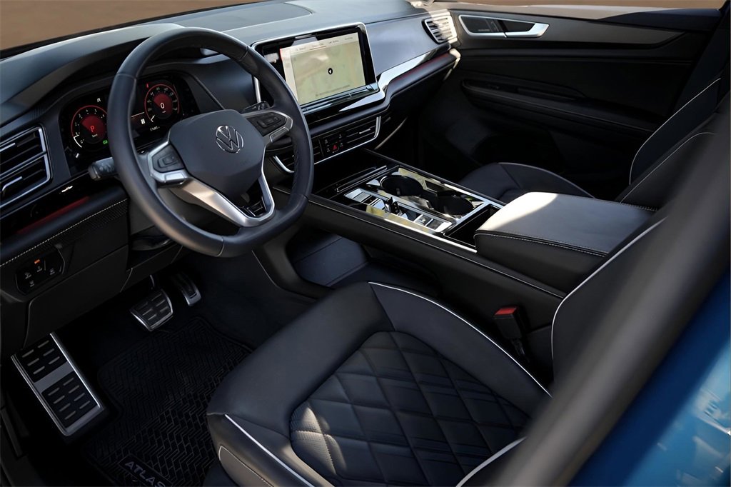 Used 2024 Volkswagen Atlas Cross Sport SEL Premium R-Line image 8