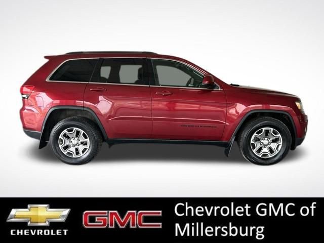 Used 2014 Jeep Grand Cherokee Laredo w/ 18" Wheel & 8.4" Radio Group AWD/4WD image 3