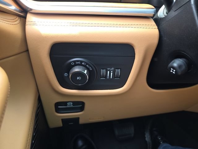 Used 2021 Jeep Grand Cherokee L Summit AWD/4WD image 20