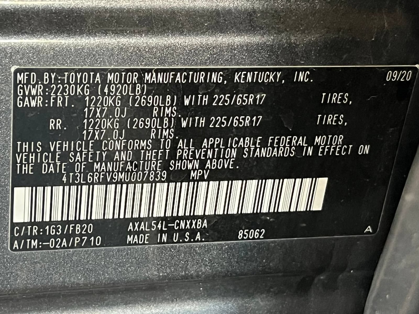 Used 2021 Toyota RAV4 LE AWD/4WD image 19