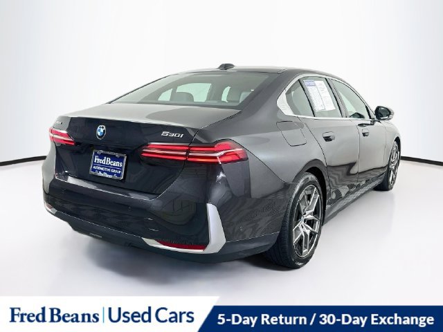 Used 2026 BMW 530i xDrive AWD/4WD image 10
