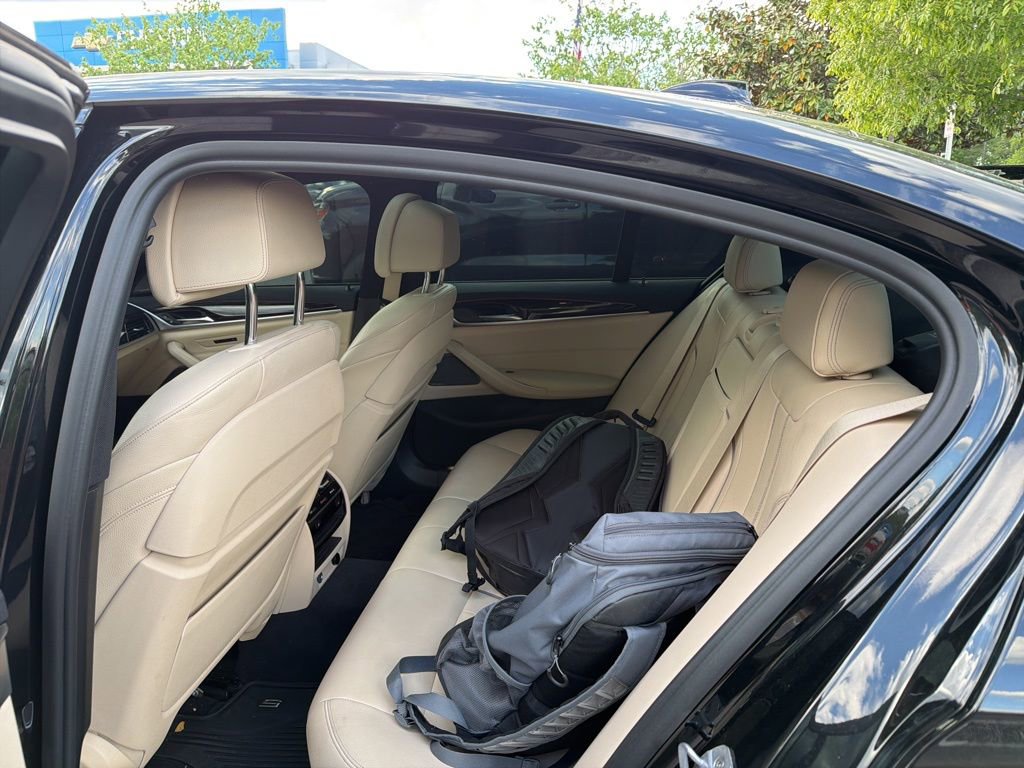 Used 2018 BMW M550i xDrive AWD/4WD image 14