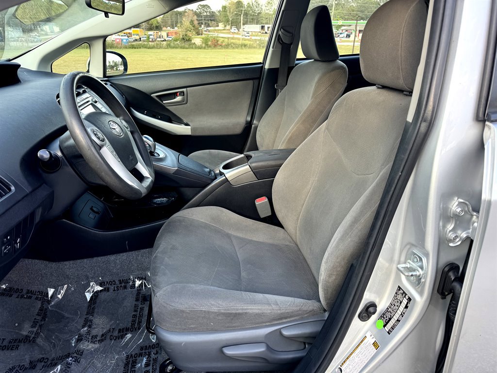 Used 2013 Toyota Prius Prime Plug-In Hybrid image 3