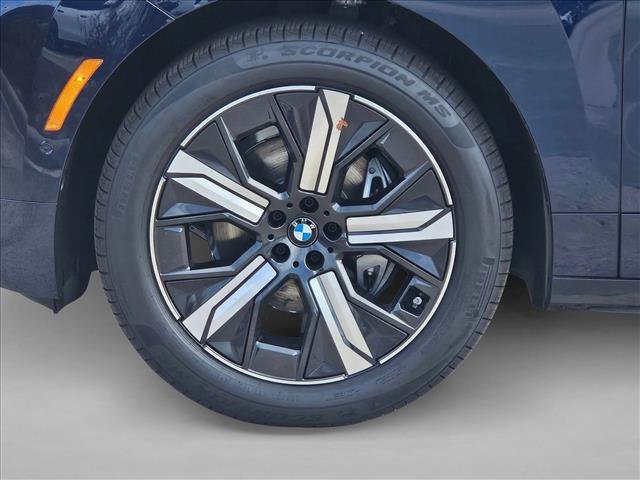 Certified 2026 BMW iX xDrive45 AWD/4WD image 17