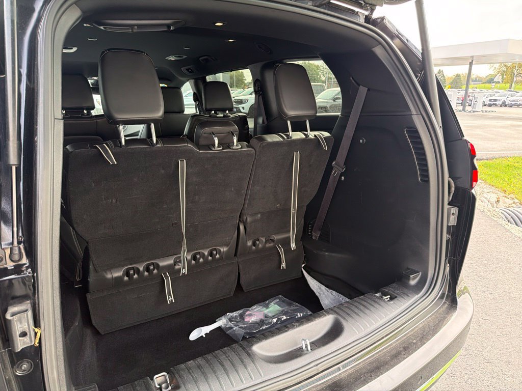 Used 2025 Chrysler Pacifica Select FWD image 16