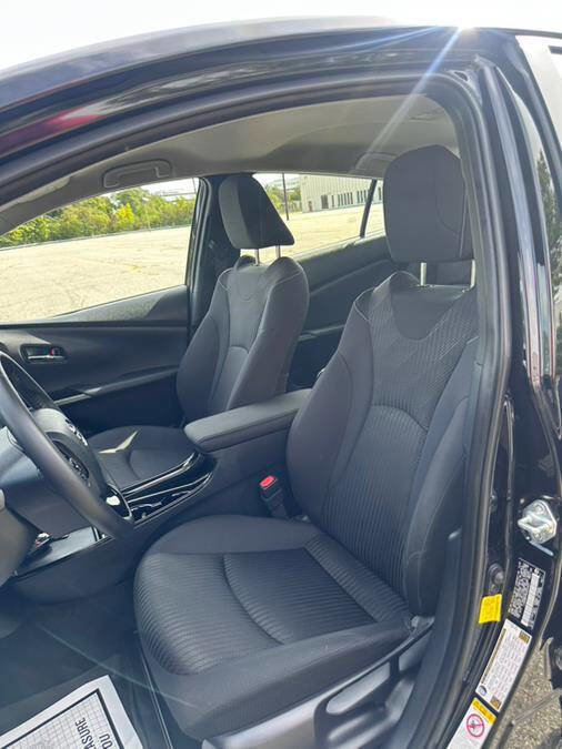 Used 2022 Toyota Prius Prime LE image 34