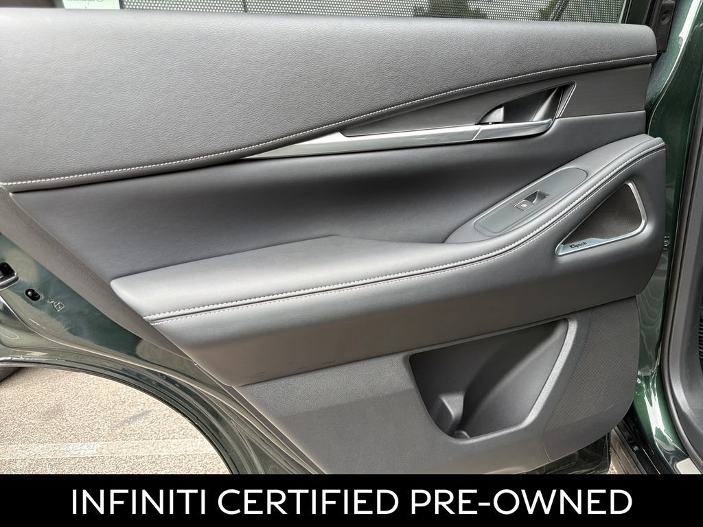 Certified 2026 INFINITI QX60 Luxe w/ Family Package FWD image 31