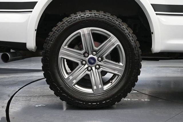 Used 2019 Ford F150 XLT w/ Equipment Group 302A Luxury AWD/4WD image 11