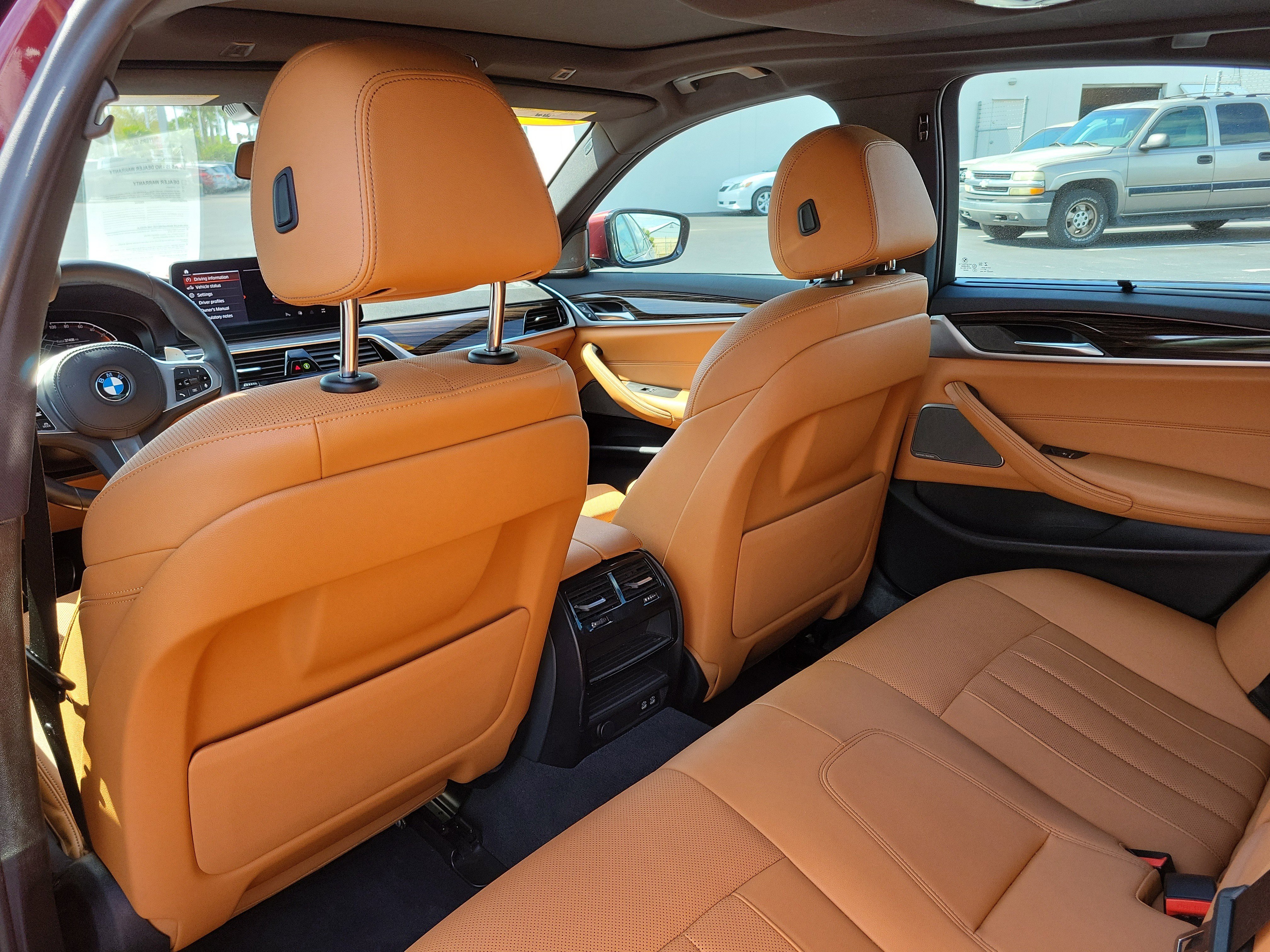 Used 2023 BMW 540i w/ M Sport Package image 10