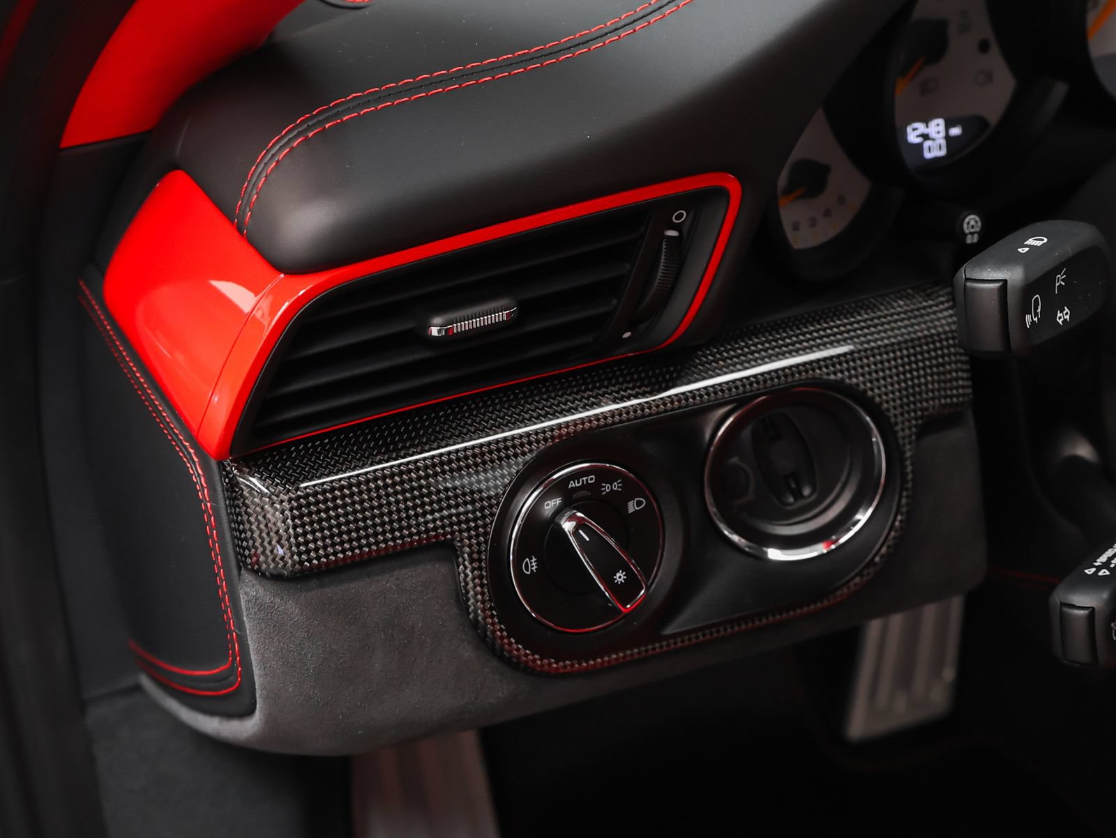 Certified 2018 Porsche 911 GT2 RS RWD image 67