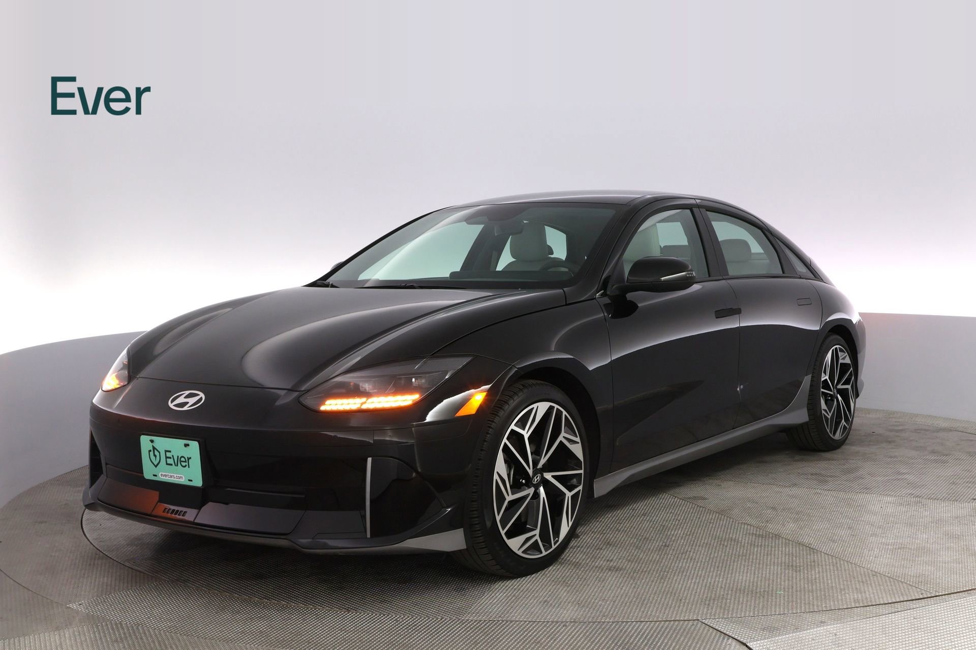 Used 2024 Hyundai Ioniq 6 SEL image 2