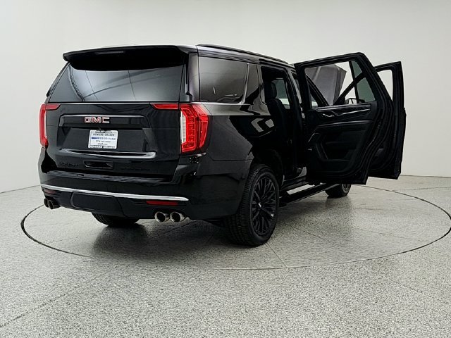 Used 2023 GMC Yukon Denali w/ Max Trailering Package AWD/4WD image 11