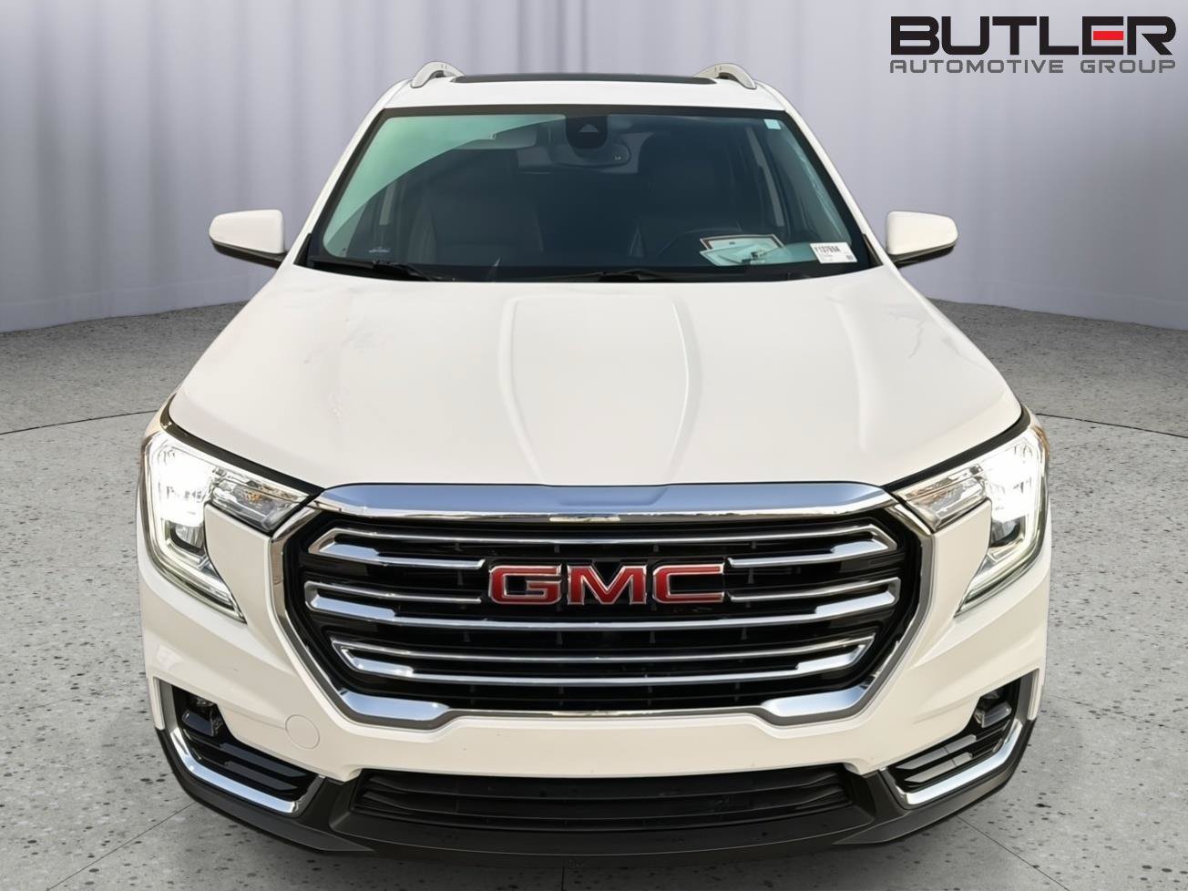 Used 2023 GMC Terrain SLT FWD image 9