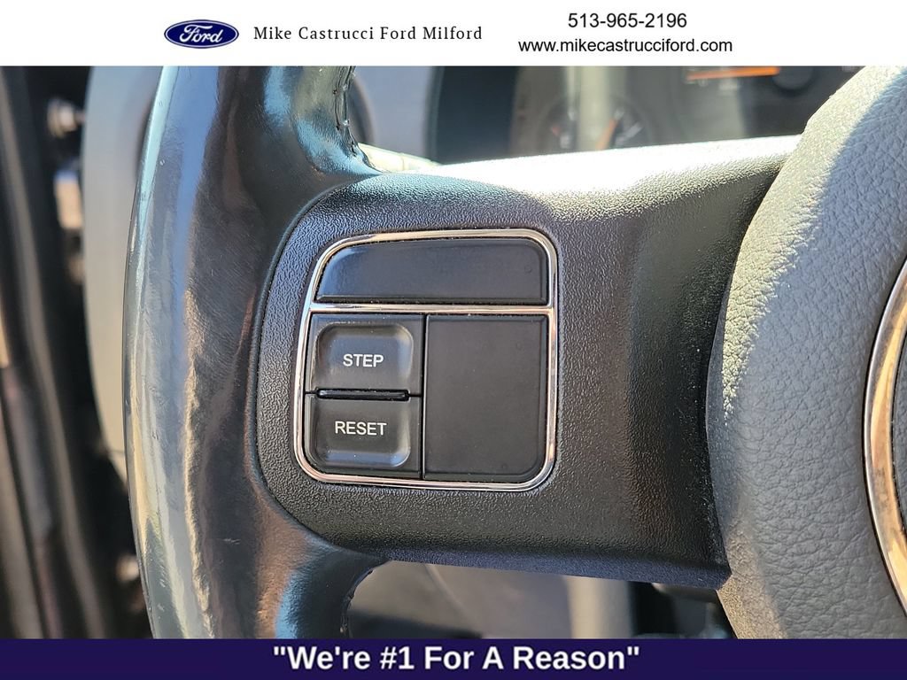 Used 2015 Jeep Patriot Latitude FWD image 15