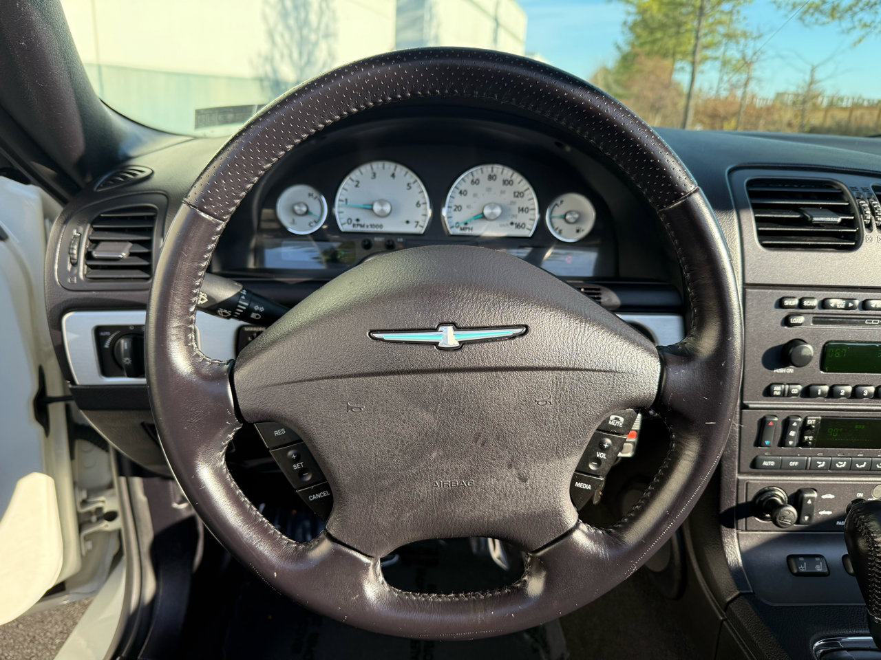 Used 2003 Ford Thunderbird image 35