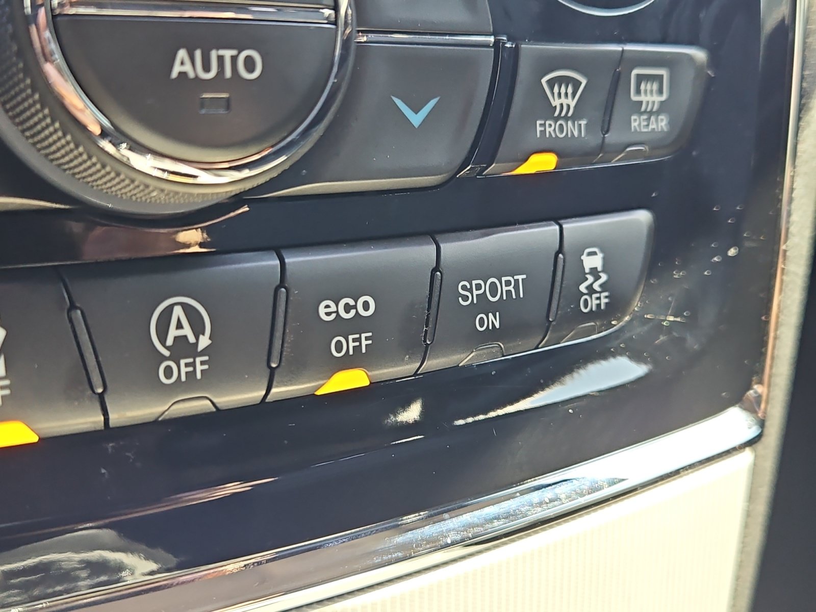 Used 2019 Jeep Grand Cherokee Summit AWD/4WD image 26